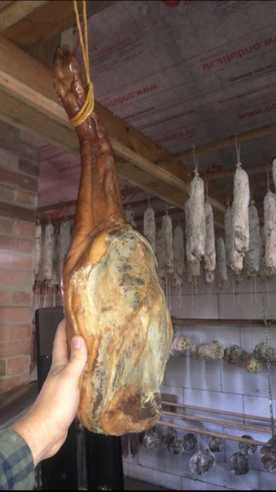 Хамон, свиняча нога