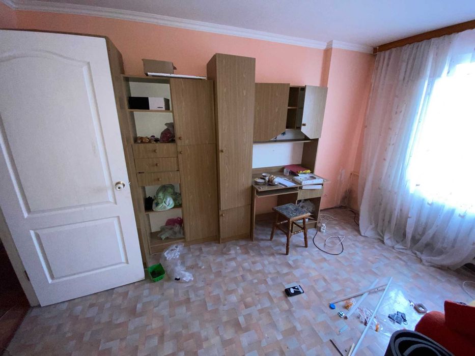 Продаж 2-к квартири. м.Вишгород, вул.Симоненка, 7. 45000$