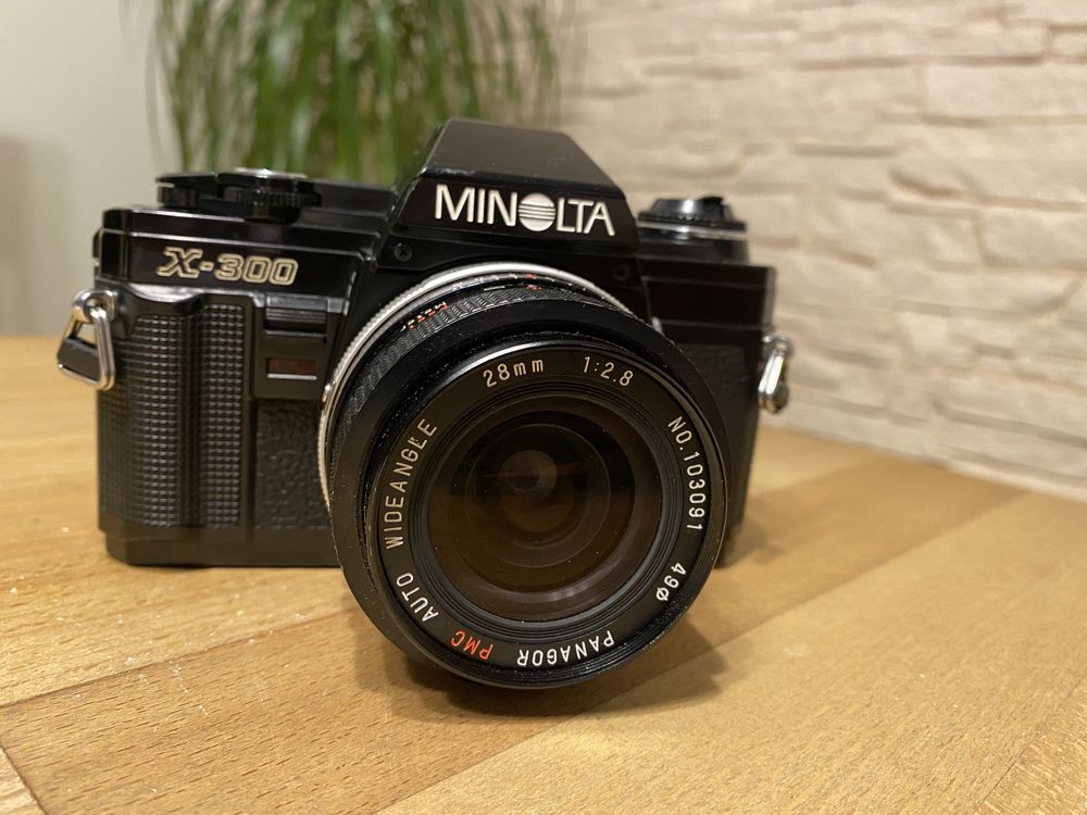 Minolta X-300 28mm f2.8 - super stan, zadbana