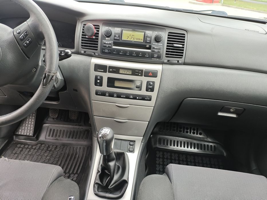 Corolla hatchback 2006 bogate wyposażenie