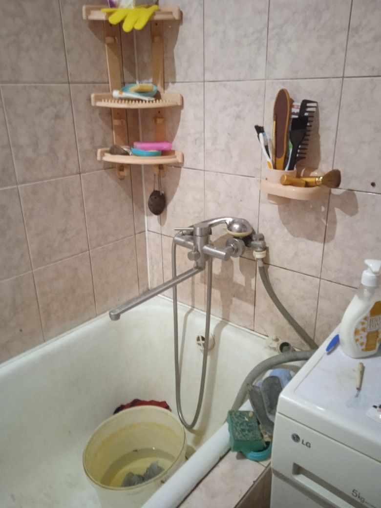 Продам 3-х комнатную квартиру в городе Жёлтые воды Днепровская обл.