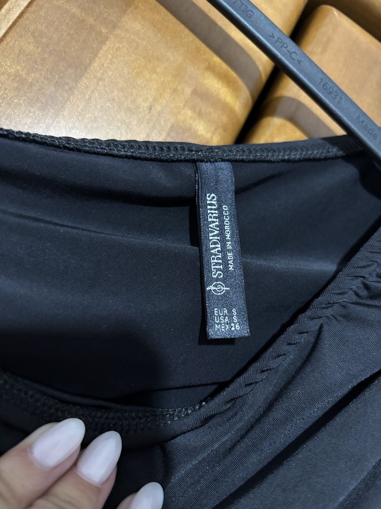 Vestido Novo Stradivarius