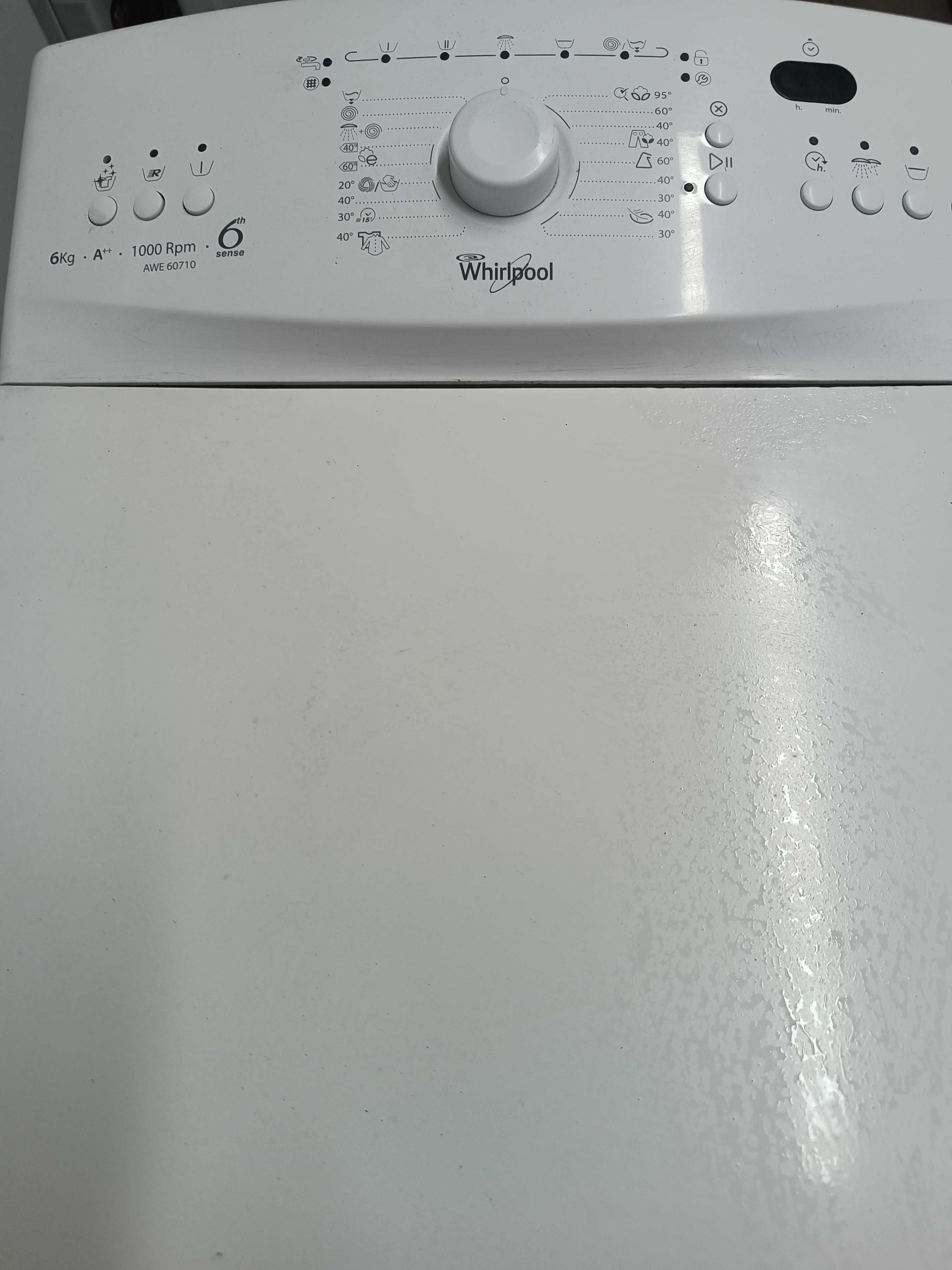 Продам пральну машинку Whirlpool