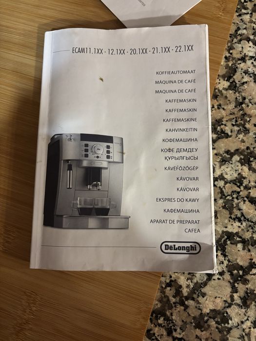 Máquina de Café automatica Magnifica S ECAM22.110.B