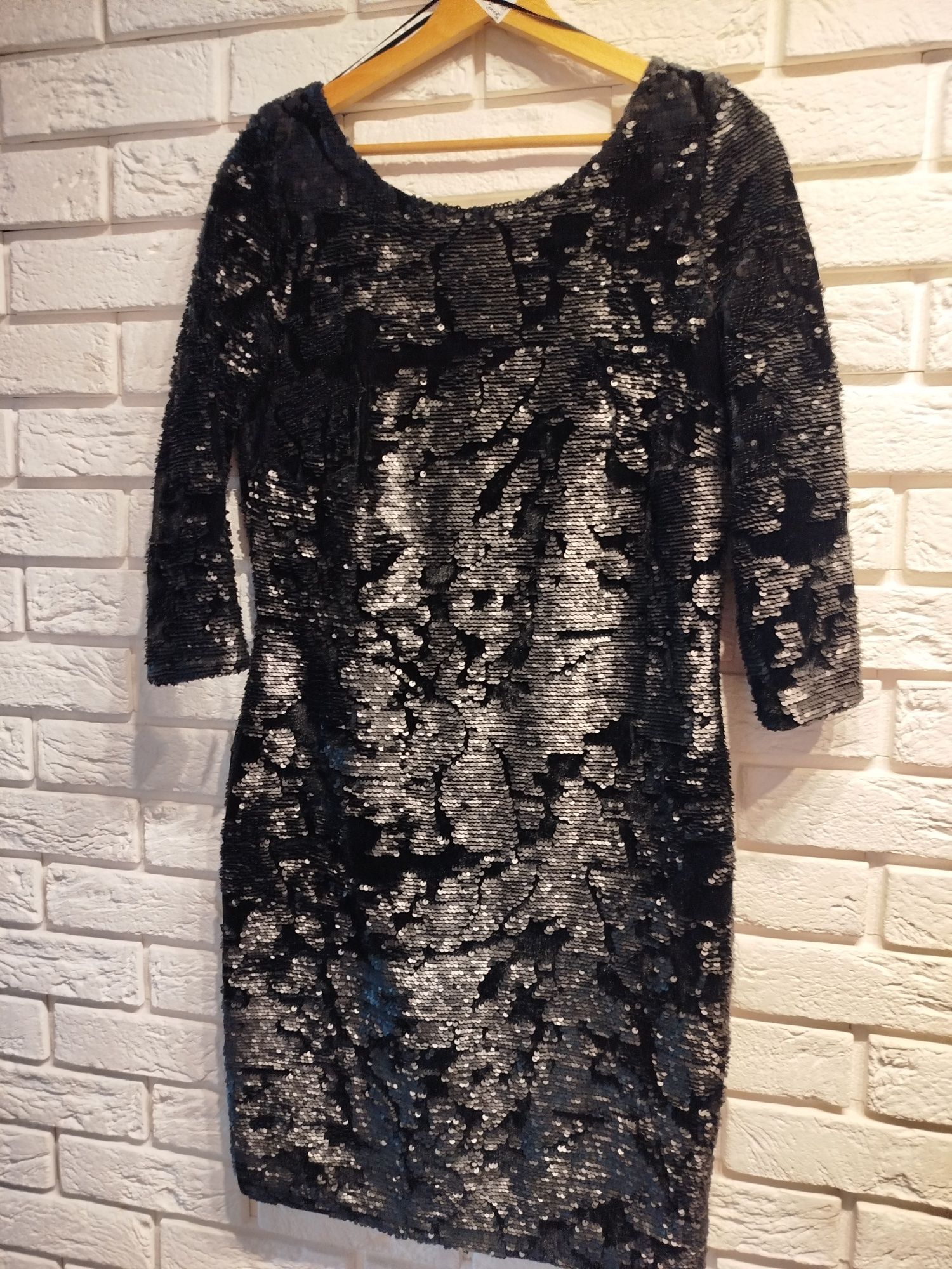 Elegancka sukienka