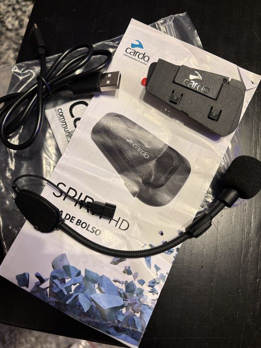 Capacete Airoh Commander c/Cardo Motocard