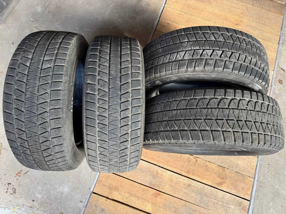 Зимові шини Bridgestone Blizzak DM-V3 255/60 R18 112S