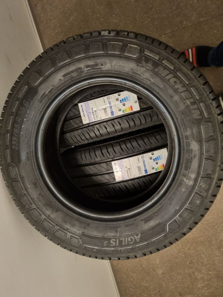 Opony Michelin Agilis 3   235/65 R16C