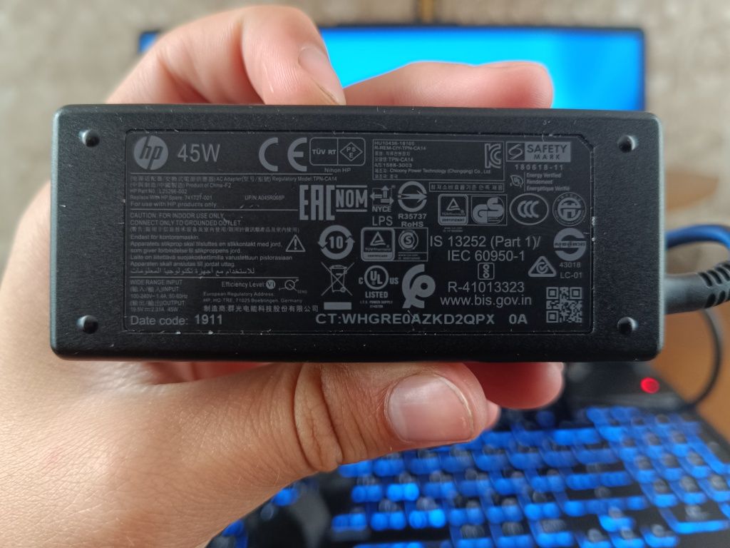 Продам зарядне до нотубука HP
