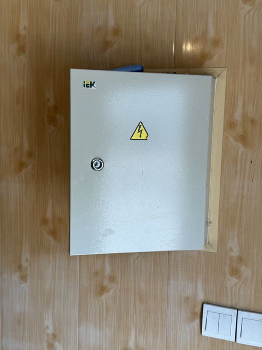 Продам дуже теплий гараж біля озера Чеха.