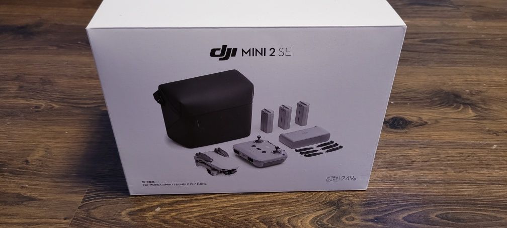 Dron DJI Mini 2 SE Fly More Combo + DJI Care