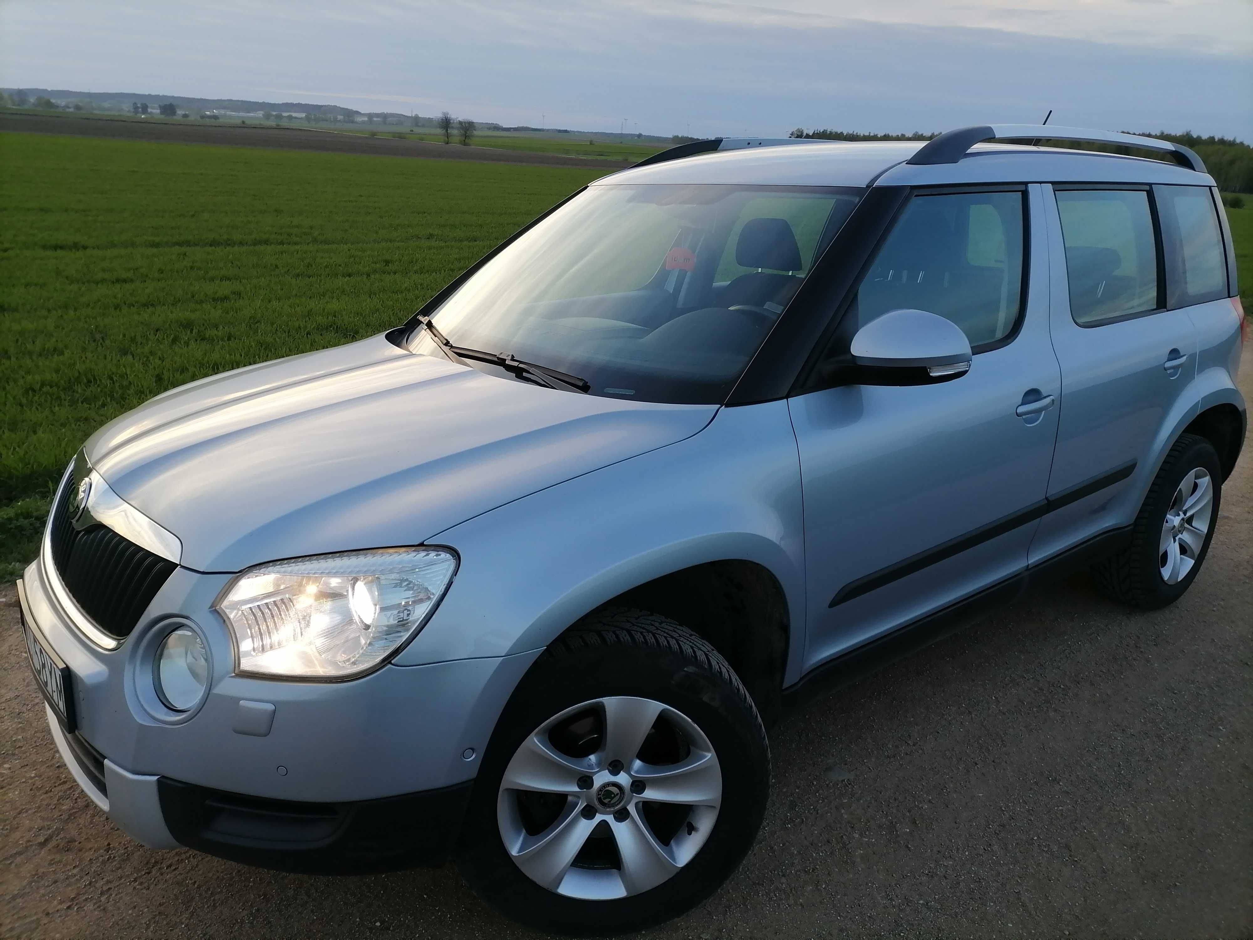 Skoda Yeti 2.0 tdi 110KM BiXenon Błękitna Perła 2x Nowe Opony