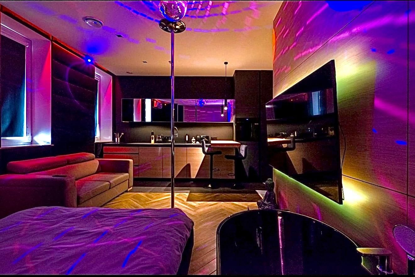 Apartament Pole Dance z wanną na doby na godziny dla 2 osób, Wejście n