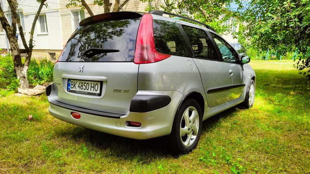 Продам Peugeot 206 SW