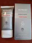 Altruist Sunscreen Face Fluid SPF 50
Krem przeciwsłoneczny do twarzy