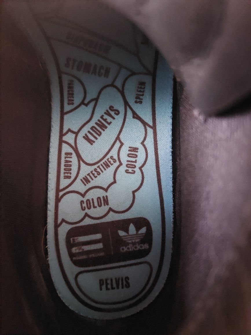 Продам фирменные кроссовки Adidas для подростка, 38р.
