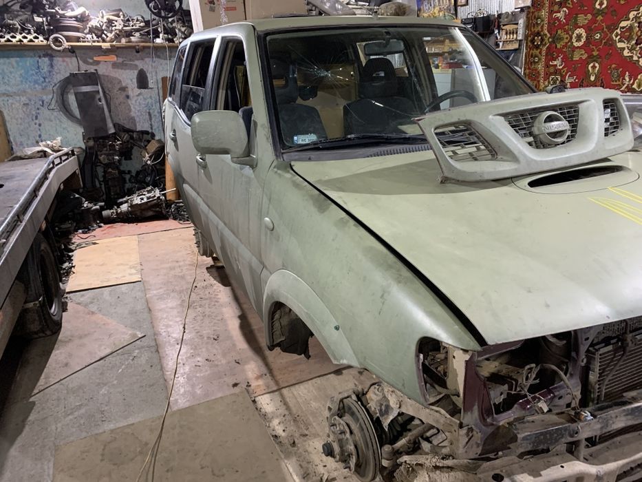 Розборка Nissan Terrano, Запчастини Разборка ШРОТ Ніссан Террано 2.7