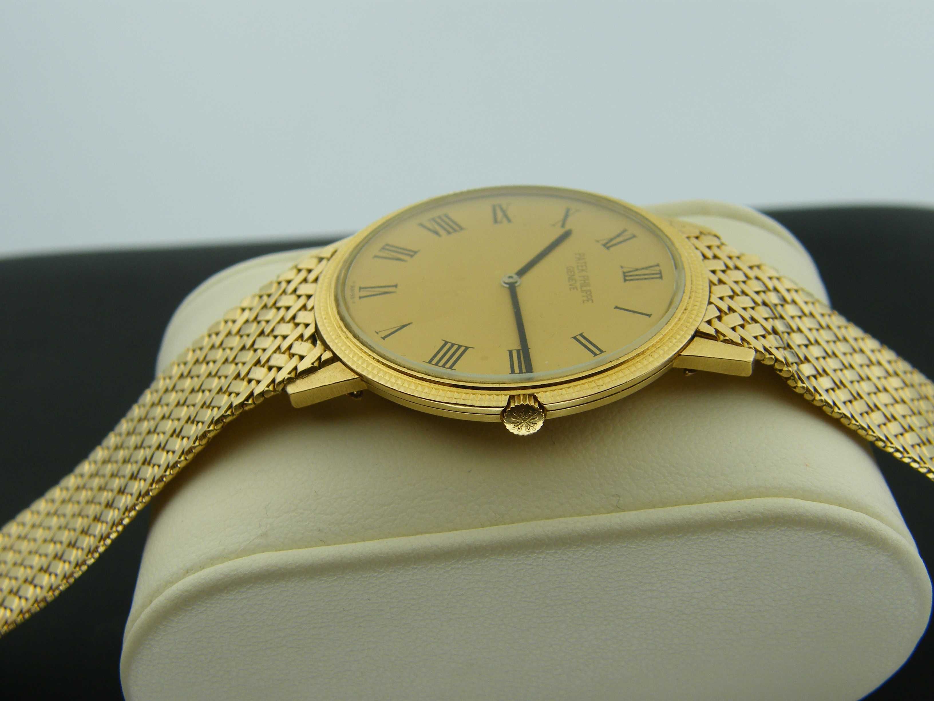 Patek Philippe Calatrava na Bransolecie w 18k Złocie Pr.0750 ref: 3590