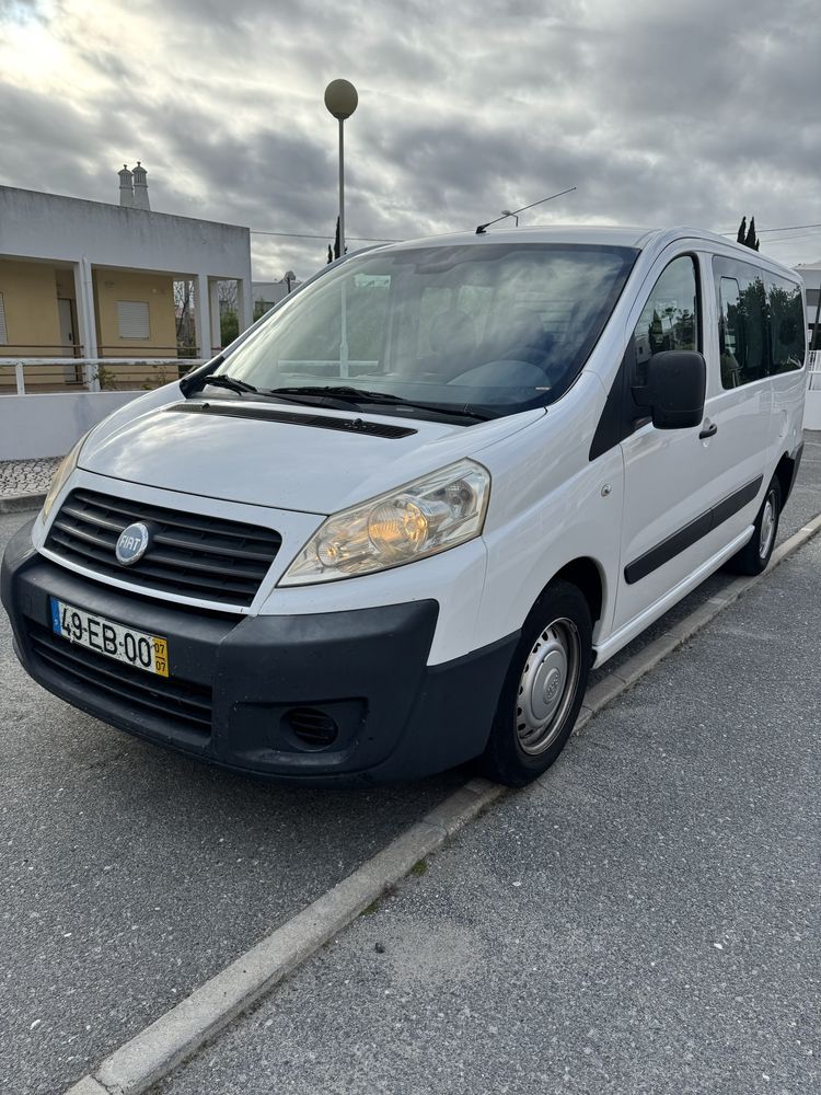 Fiat Scudo longa 6 lugares + carga 2007 estimada