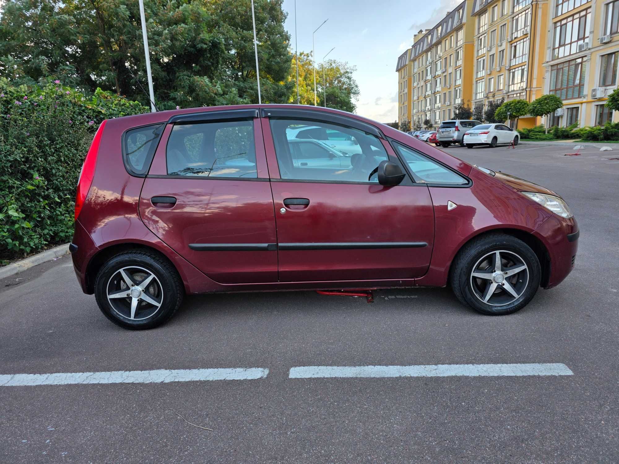 Mitsubishi Colt 1.3 робот, 2005