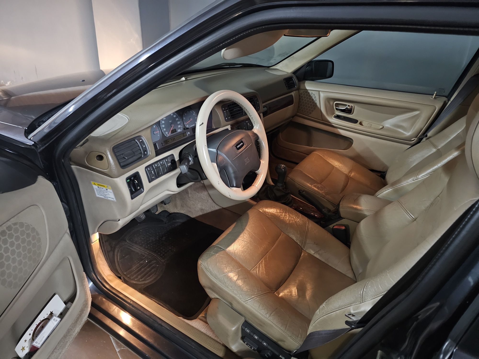 Volvo S70 T5 – 240cv | Bem estimado | Pré-clássico em valorização