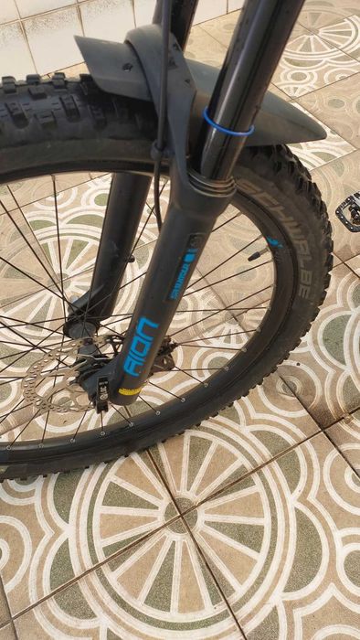 Bicicleta elétrica Cube STEREO HYBRID 140
Pro 500 27.5
