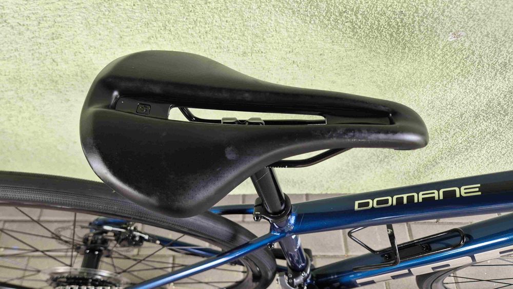 TREK domane r44 AL2 gravel road+ sztywne osie