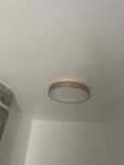 Candeeiro dourado e branco