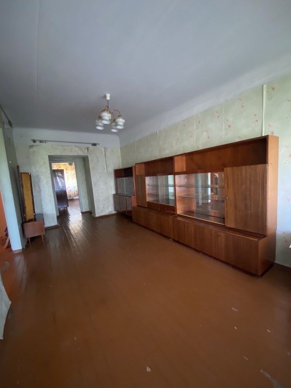 Продаж 2-х кімнатної квартири. 20-квартал.  Вулиця  Ватутіна.
