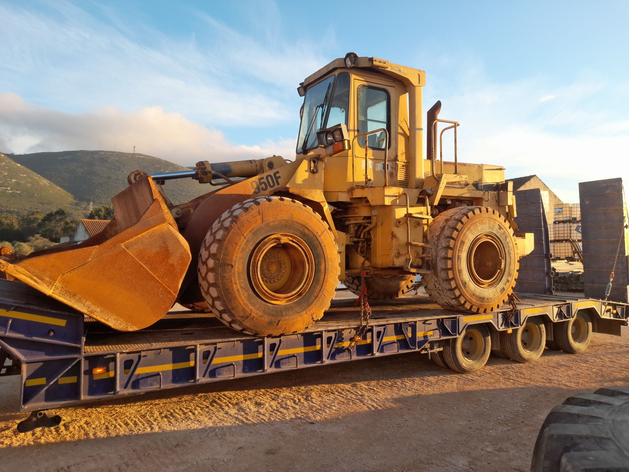 Caterpillar 950F pintura original
