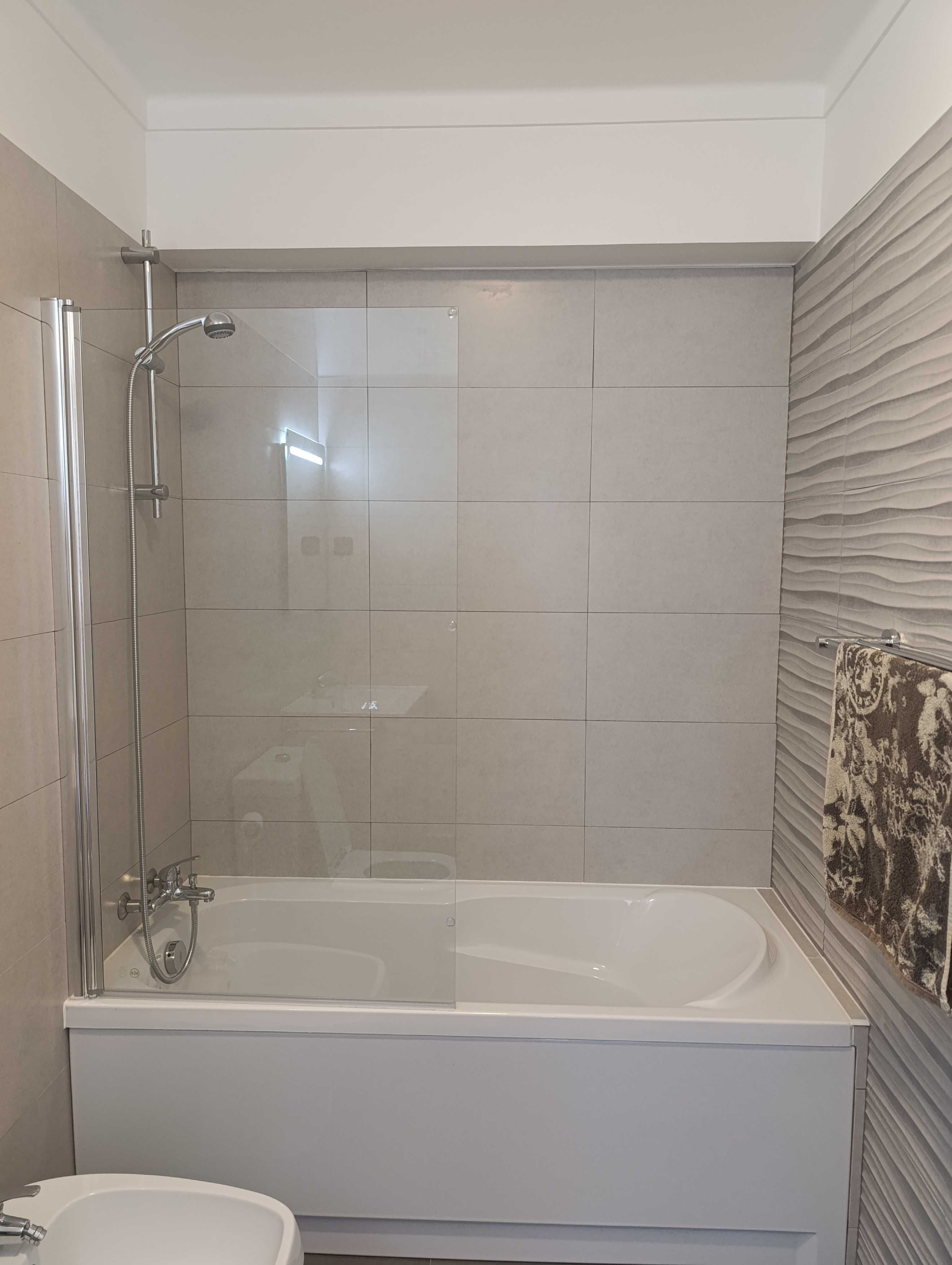 T2 recentemente remodelado no Vale das Flores com contrato