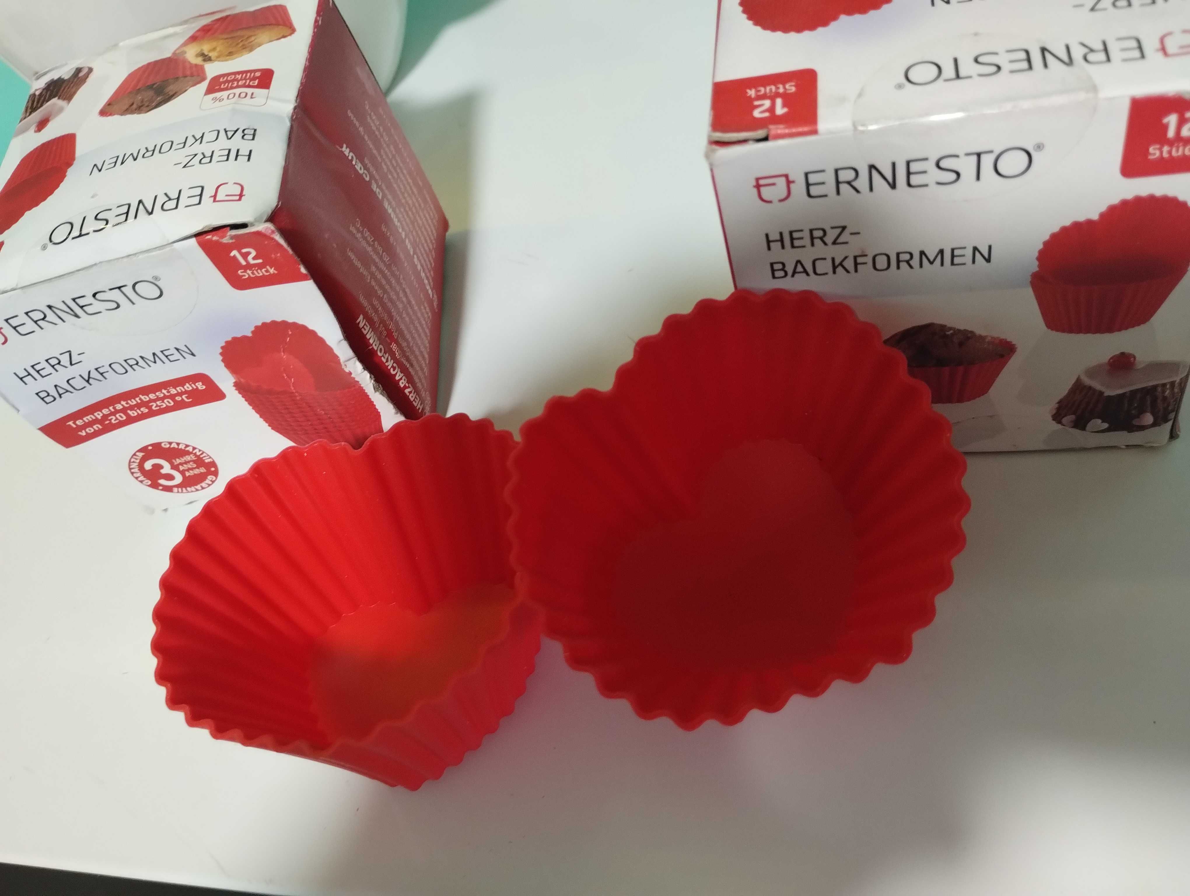 Силіконові форми для кексів у формі серця ERNESTO