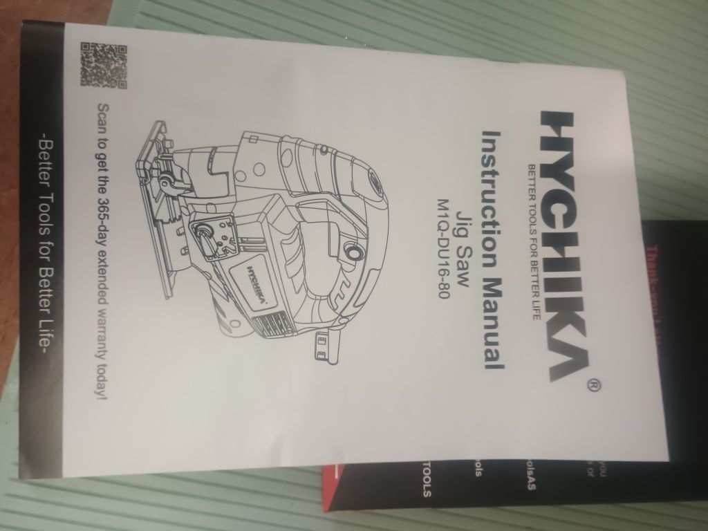 Wyrzynarka HYCHIKA 800W z laserem