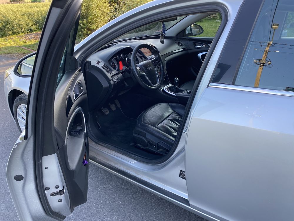 Opel Insignia 2.0 CDTi 160km, wersja Cosmo