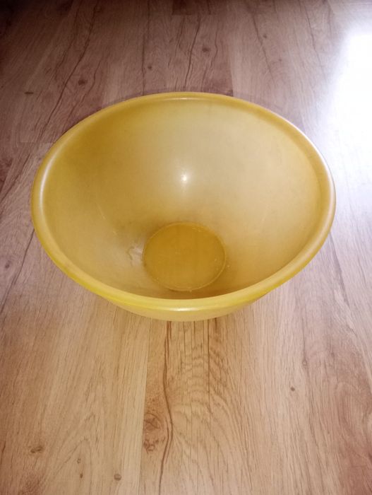 Miska plastikowa, kuchenna - żółta   - używana
