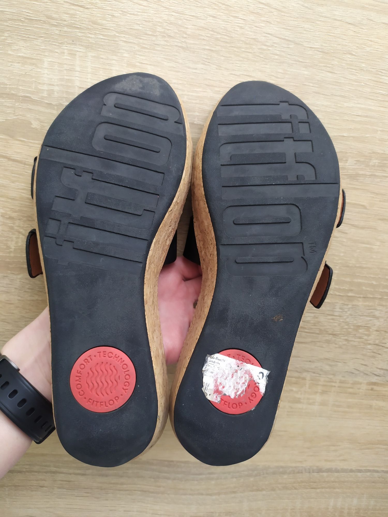 FITFLOP 38p. оригінальні шкіряні шльопанці сандалії босоніжки