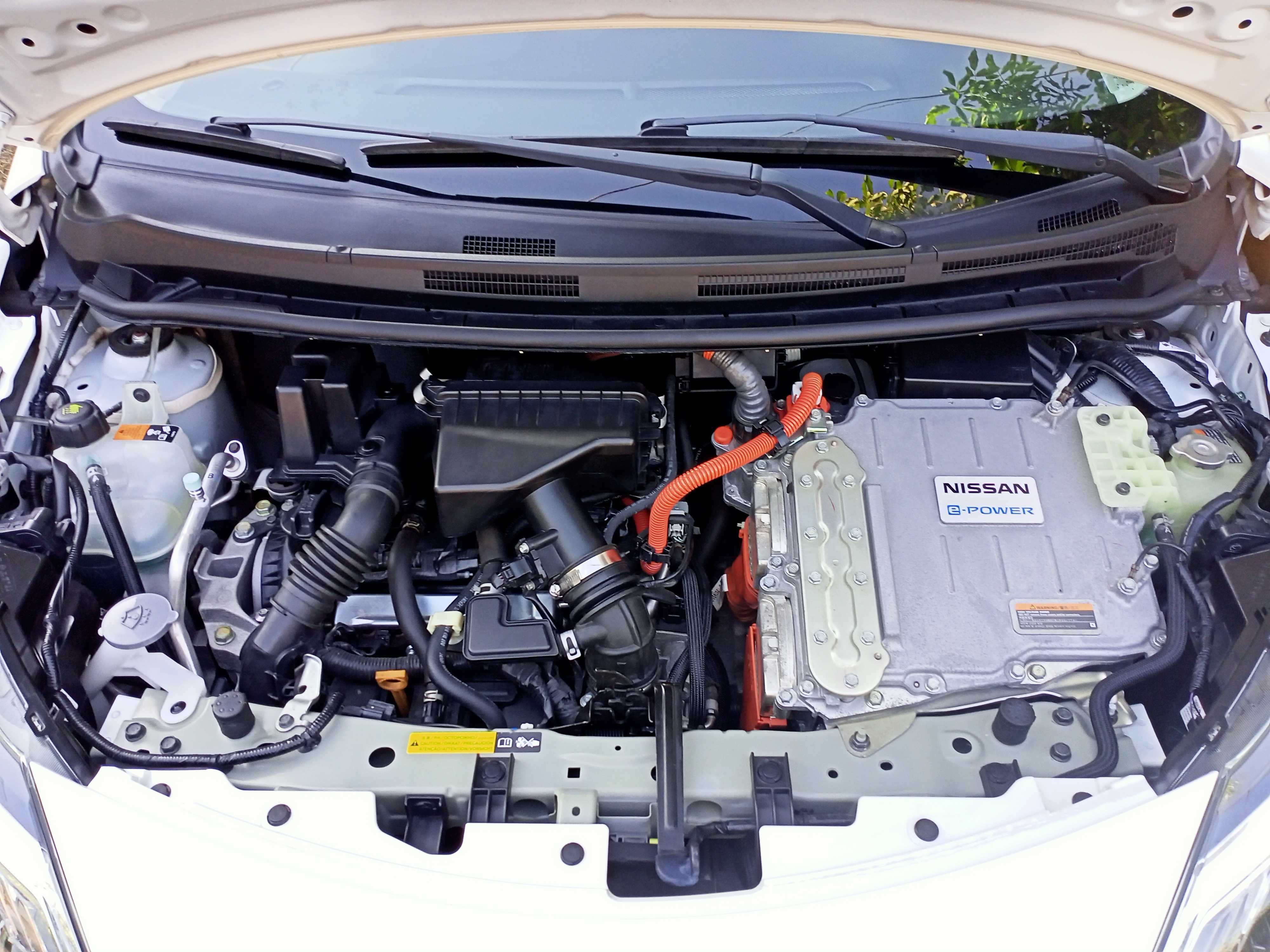 Продам NISSAN NOTE - HYBRID! Состояние НОВОГО АВТО! 2018 год!