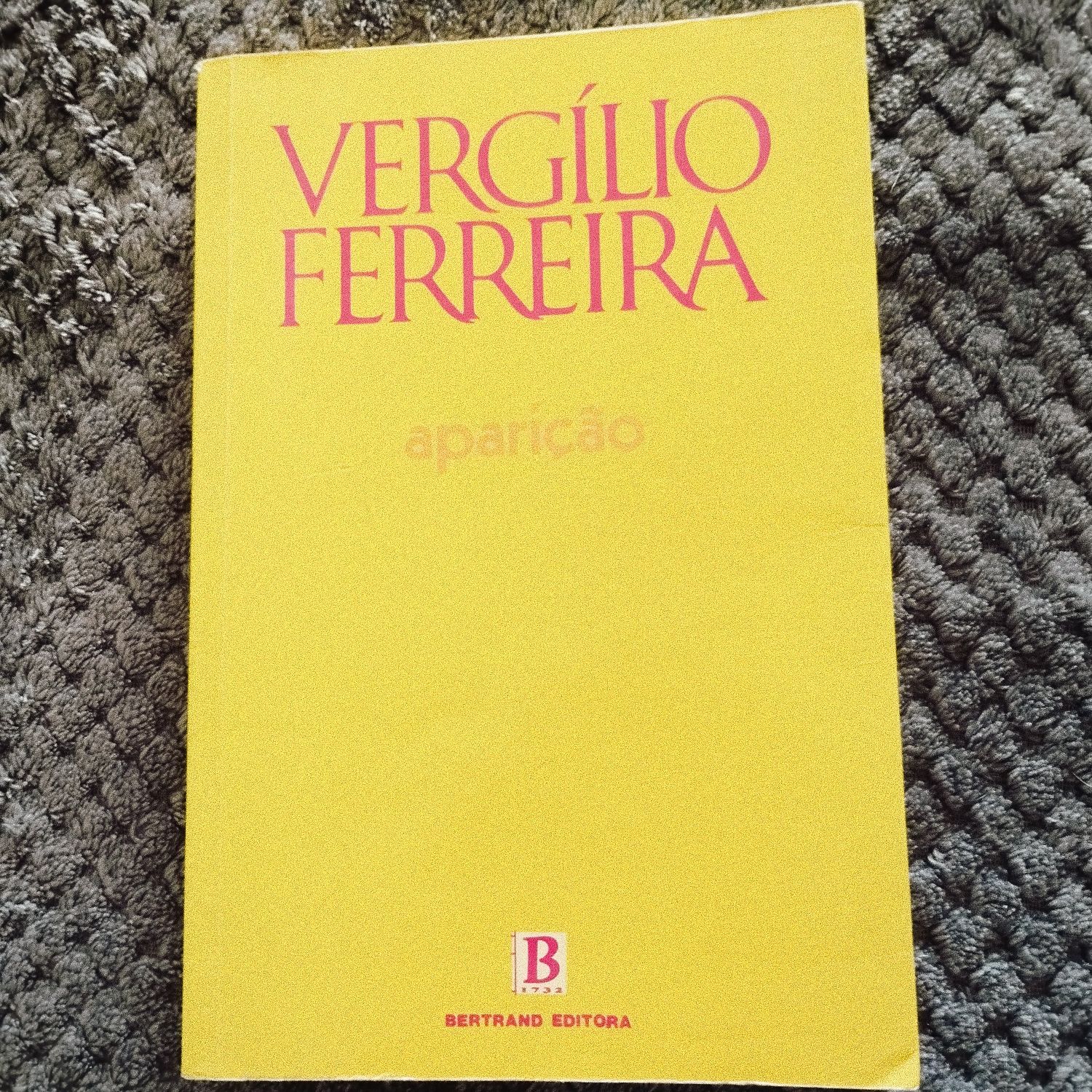 Livros variados , vários temas