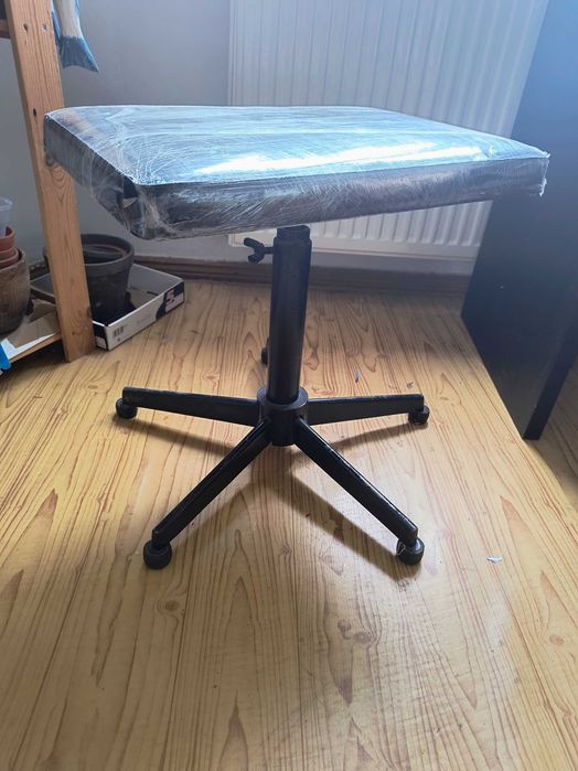Pianino Stolek w dobrym stanie