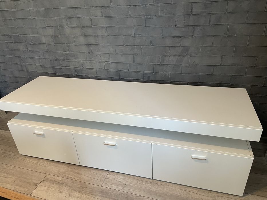 Szafka RTV pod telewizor