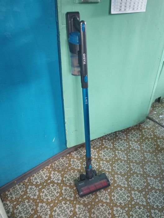 Продам пылесос на аккумуляторах