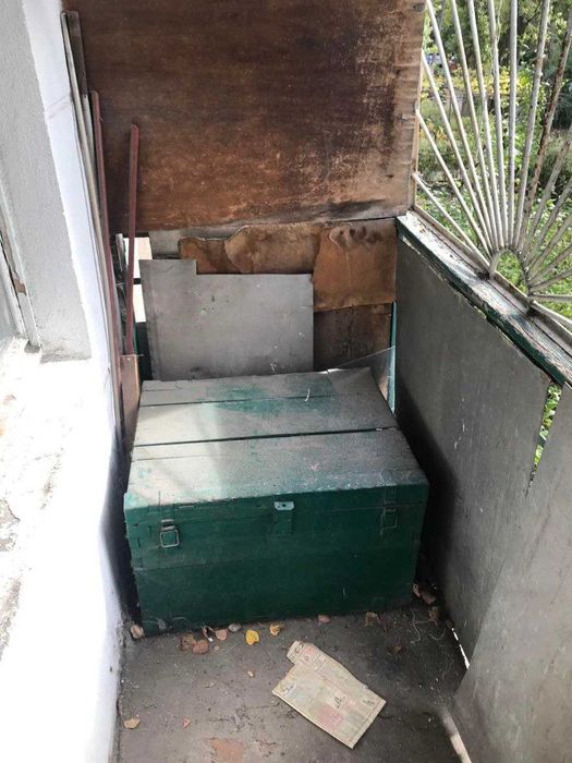 продам 2 комнатную  кв. в блочно-кирпичном доме на ул.  Ак. Филатова