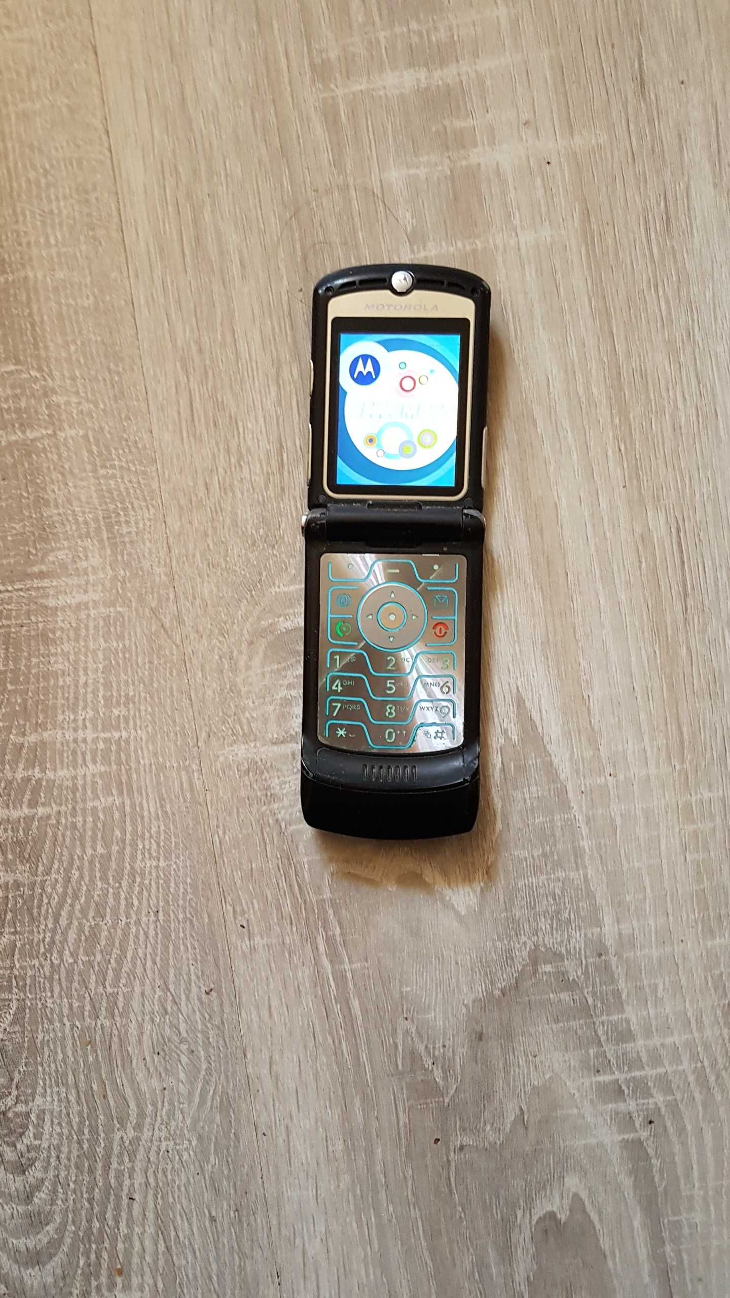 Org motorola V3, bez simlocka,dla seniorow