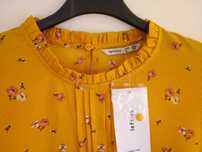 Blusa amarela torrado com flores - Lefties - Tamanho L - Nova!