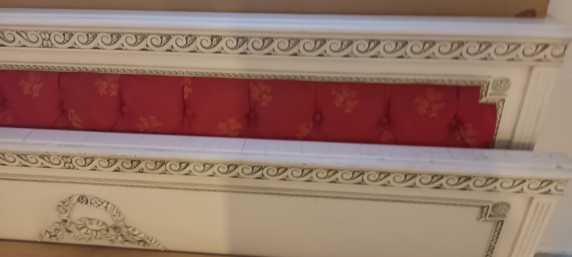 Łóżko 180 x 200 z pikowanym wezglowiem