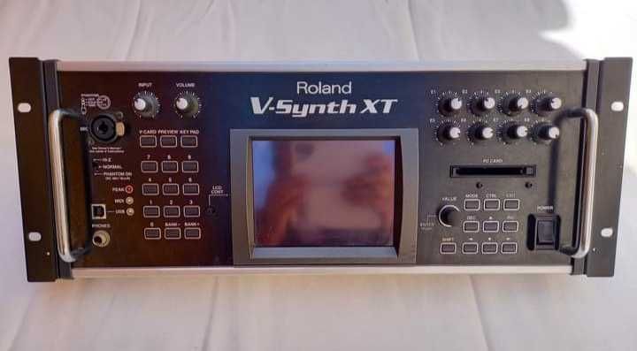 Sintetizador Roland V-Synth XT v-2 rack