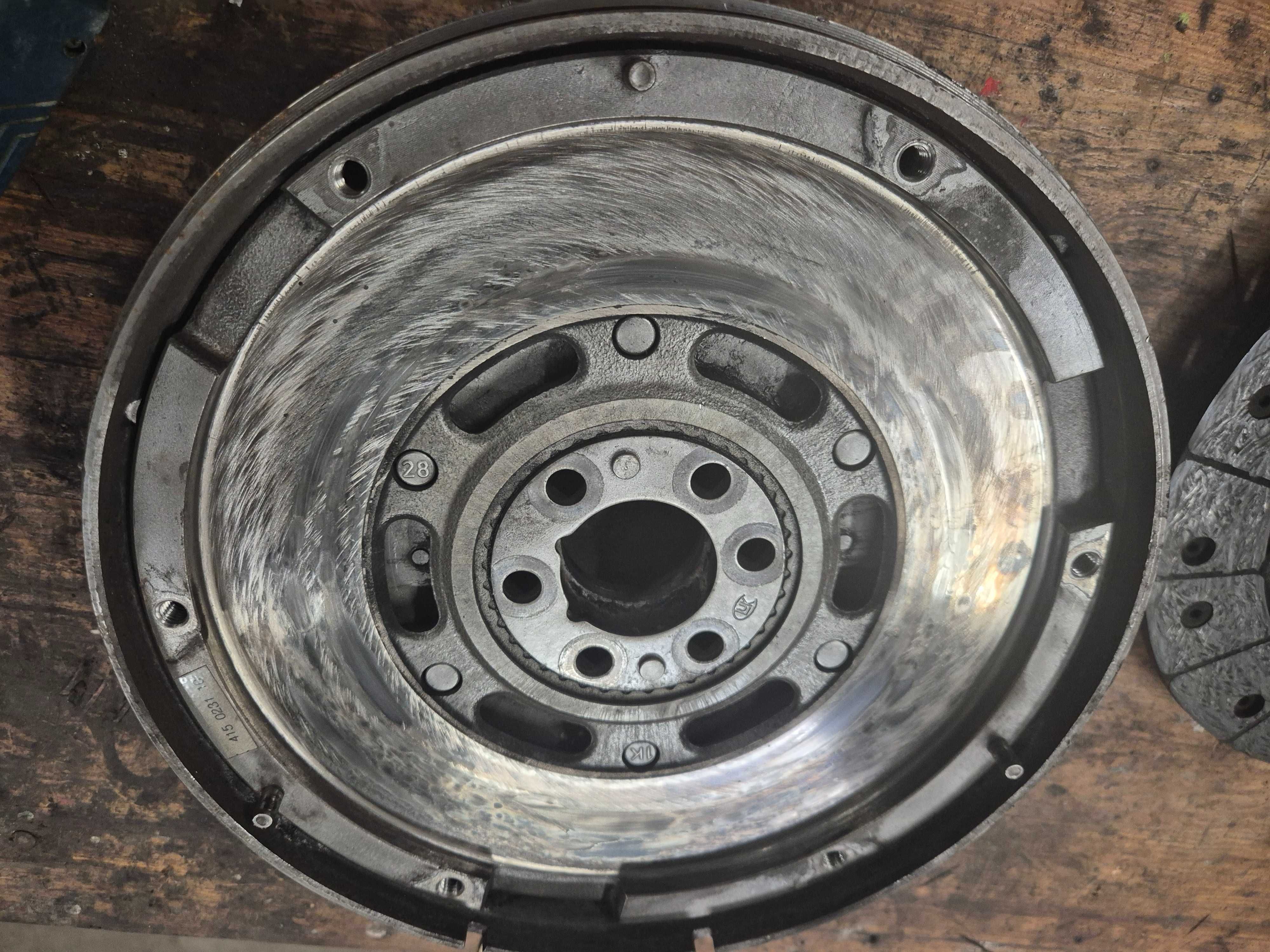 Dwumas Luk 6kkm audi a4 b5 1.9tdi ajm passat b5