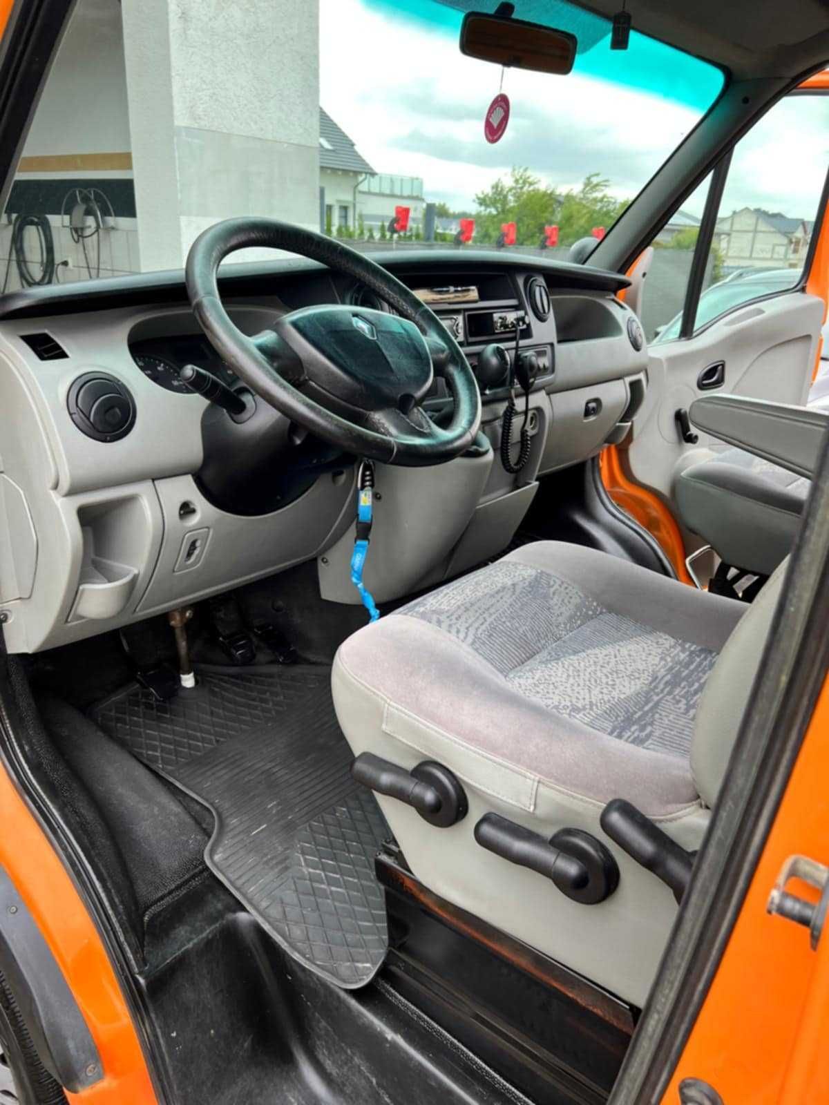 Renault MASTER 2.5 DCi, BRYGADÓWKA 7 osób