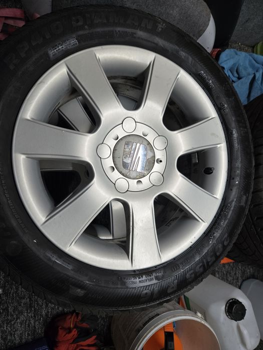 Sprzedam Felgi Aluminiowe 16 Jeździły W Seacie Leonie 2