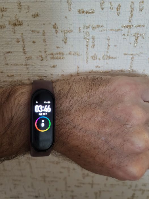 Mi band 4 фітнес браслет